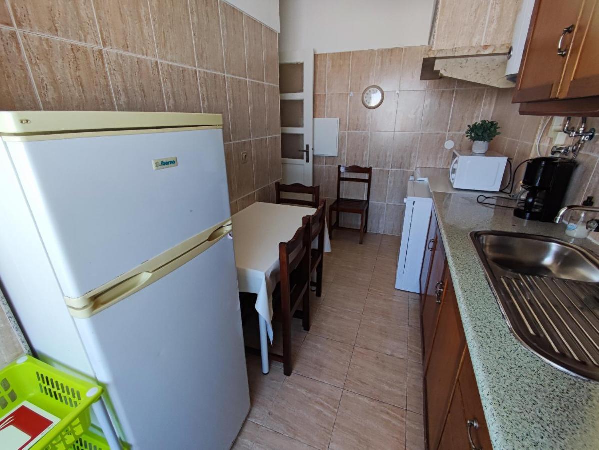 Lisbon Traditional T2 With Balcony In Damaia, Lisbon Amadora Exterior photo