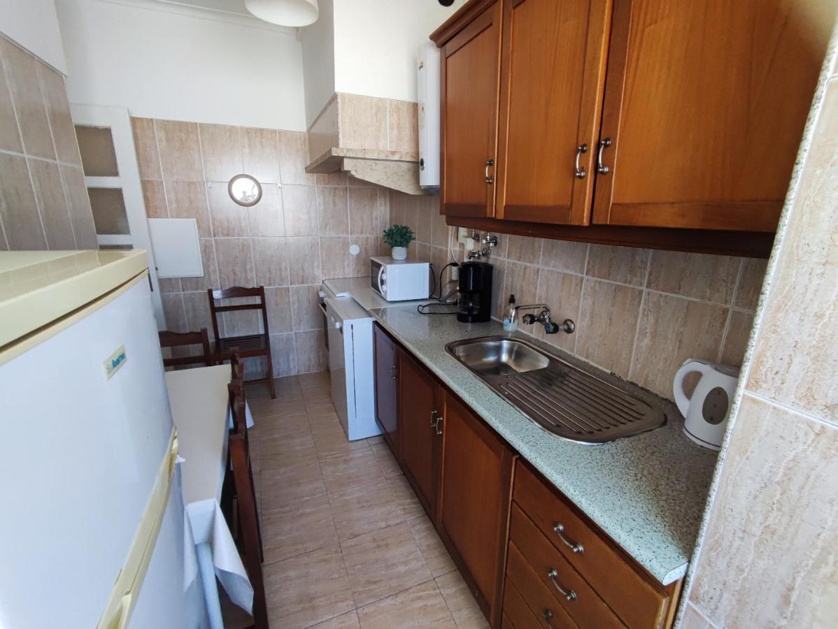 Lisbon Traditional T2 With Balcony In Damaia, Lisbon Amadora Exterior photo